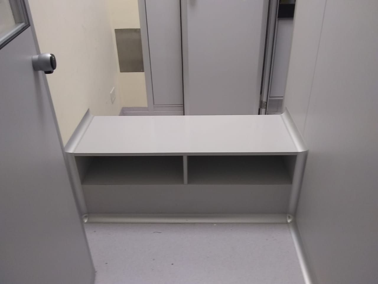 Banco de vestuario de sala limpia